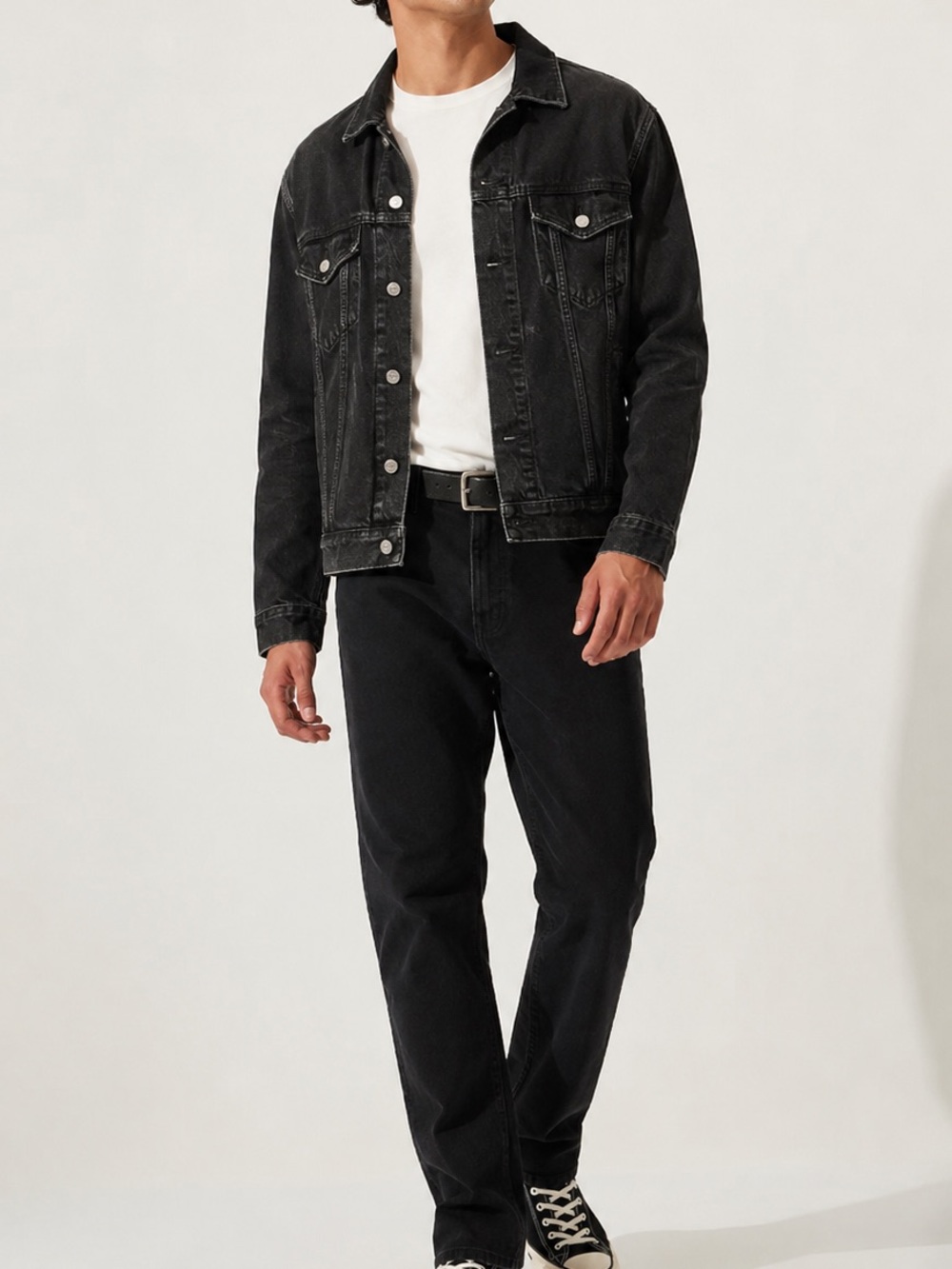 Levi's | 72334 Men’s M Black Washed Denim Trucker Jacket Faded 90s Americana